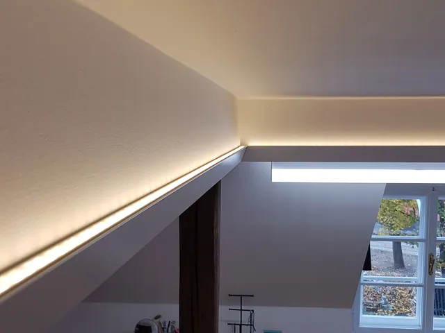Profil Nika LED nástěnný